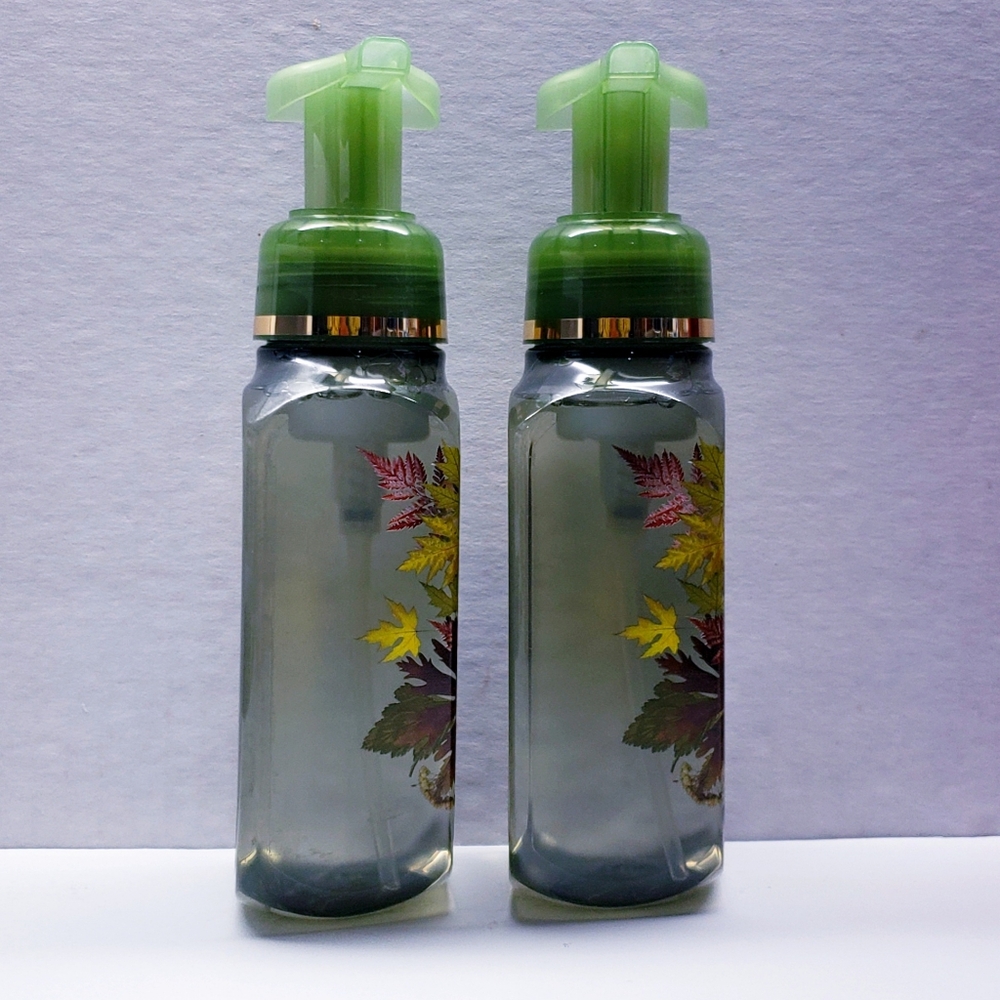 Bath & Body Works AUTUMN ADVENTURES Gentle & Clean Foaming Hand Soap (2 pcs) - Picture 2 of 3